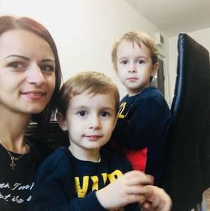 Meet your Posher, Alexandra